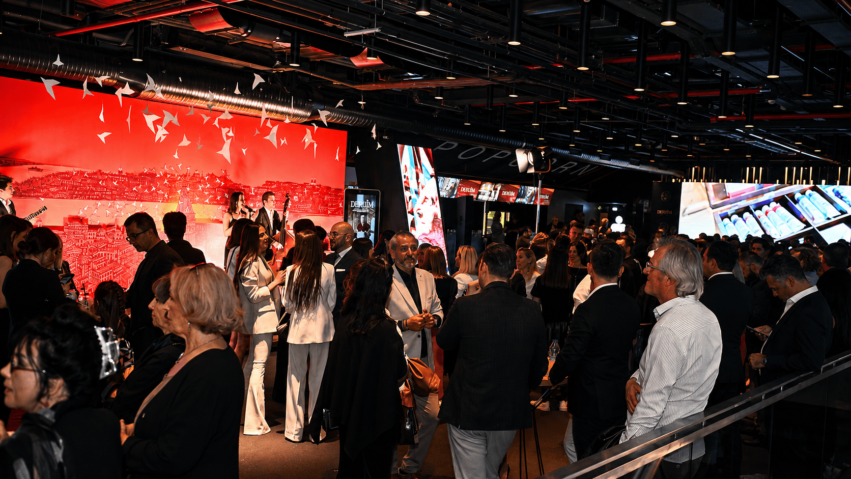 Netflix — Devrim Erbil Gala Gecesi